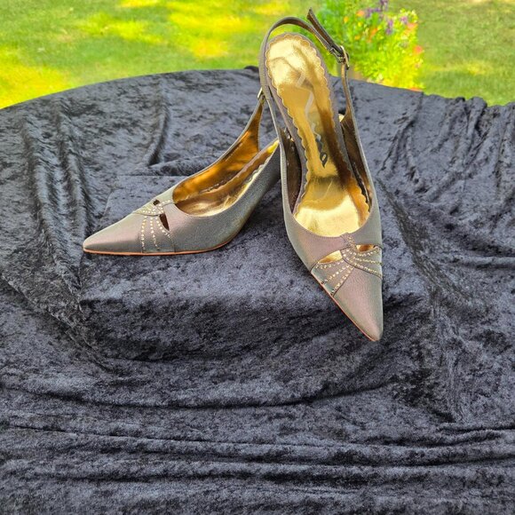 Nina Ireland GS, Bronze Glimmer Slingback Pumps - Picture 11 of 11